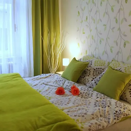 Comfortable Under The St. Barbara's Cathedral Apartment *