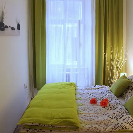 Comfortable Under The St. Barbara's Cathedral Lejlighed Kutná Hora