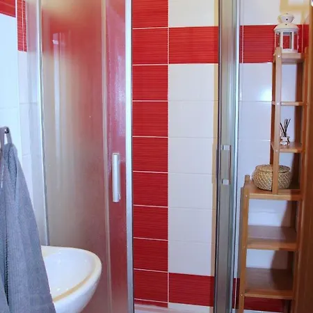 Apartment Comfortable Under The St. Barbara's Cathedral *