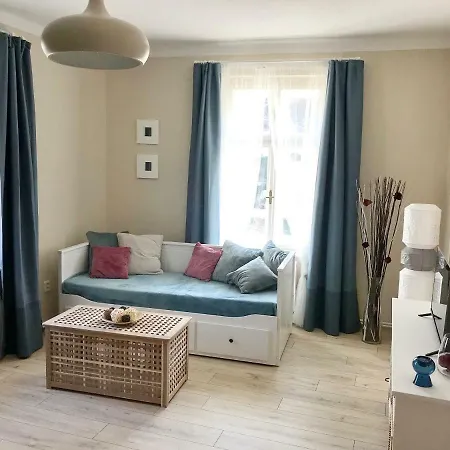 Apartment Comfortable Under The St. Barbara's Cathedral