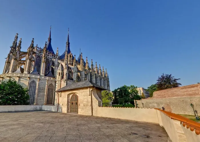 Comfortable Under The St. Barbara's Cathedral Apartman Kutná Hora